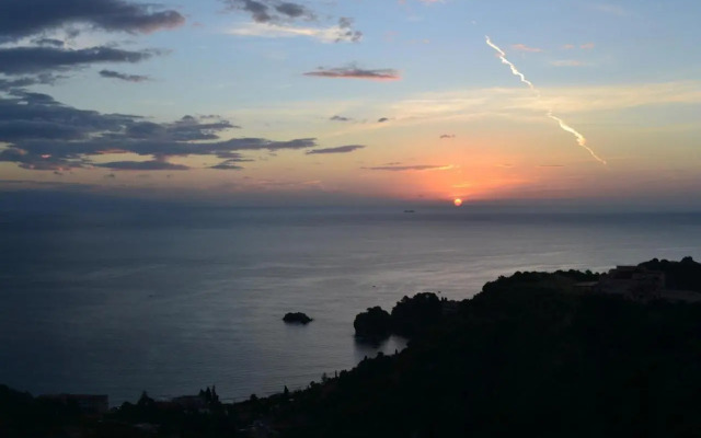 Charming Place 2 Taormina