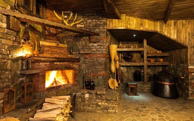 Gudauri Hut Hotel