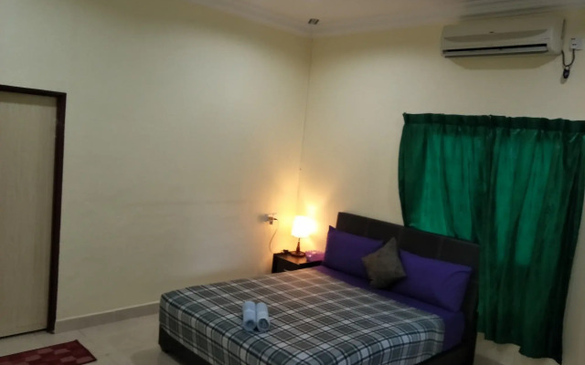 Motel Aurora Damai