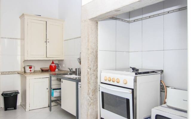 Spacious And Bright 4 Bedroom Apartment