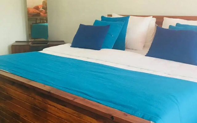 Butterfly Mountain Lake Side