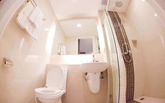 Seasons Boutique Hotel