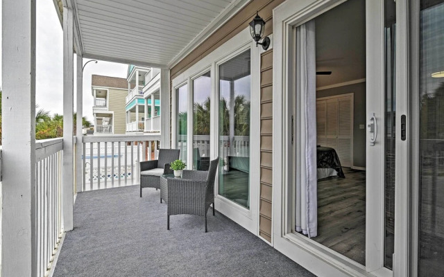 Couples Retreat w/ Balcony in Surfside Beach!