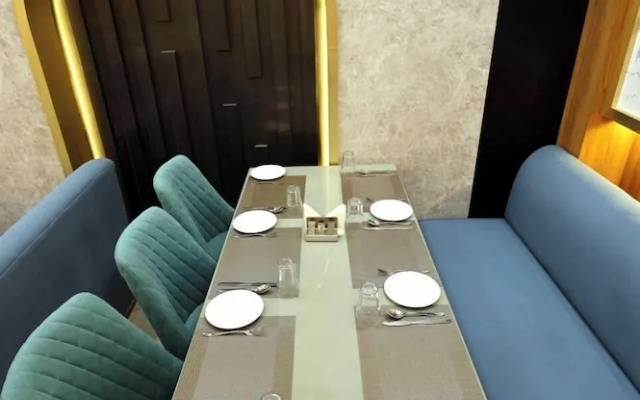 Hotel RGS Crystal