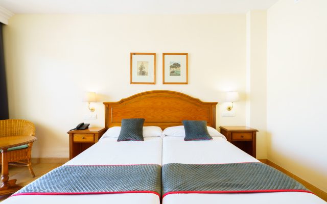 Hotel Almijara – Mares