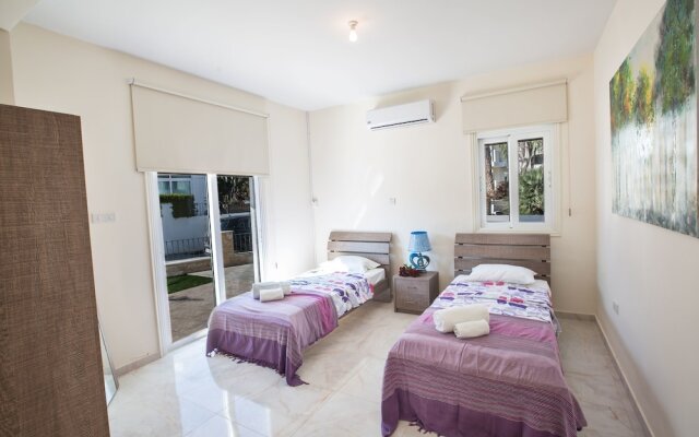 Villa Mesogios 16 Platinum