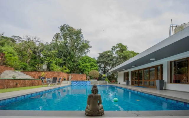 Stunning Hilltop 3BR Villa w Pool and River View