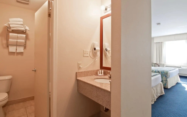 Travelodge by Wyndham Trenton