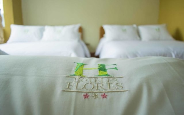 Hotel Flores Los Ponchos