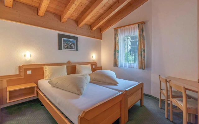 Aktiv- und Genusshotel Alpenblick – Guest Rooms – Fieschertal