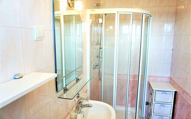 Apartments Milak