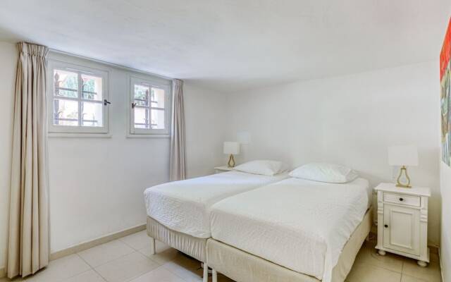 Villa With Guest Accommodation and Heated Pool in Sainte Maxime