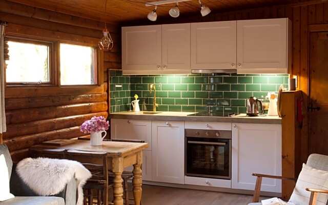 Hillside Log cabin, Ardoch Lodge, Strathyre