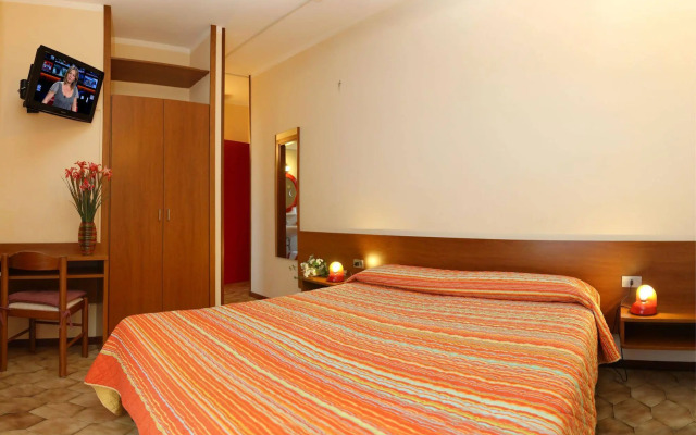 Hotel Santa Maria - Bardolino Town Center