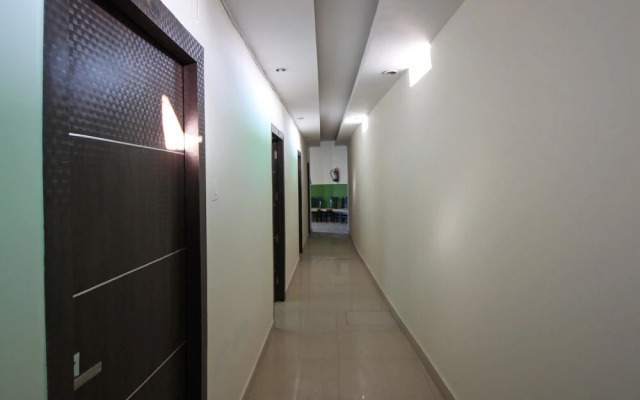 OYO 4073 Hotel Esskay