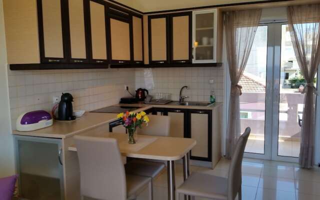 Amazing Sea View Apartment- Adults Only