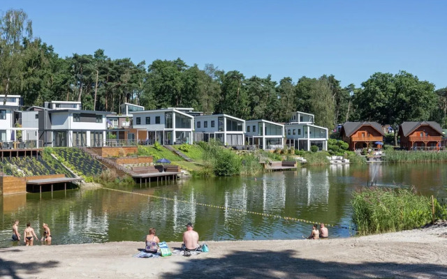 Wooden Holiday Home with Microwave near Brunssummerheide