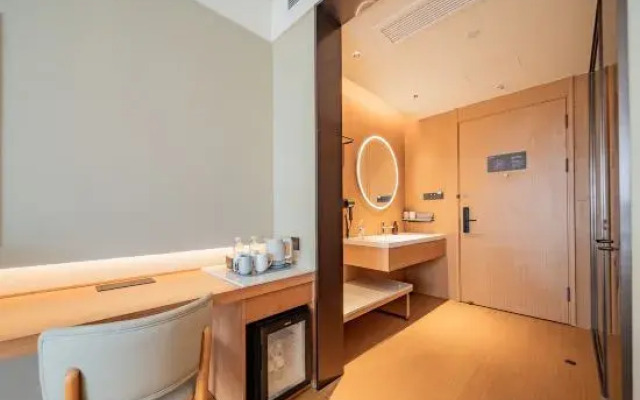 JI Hotel (Chengdu Panda Base Longtan Temple)