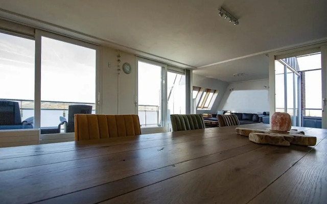 Fantastic Penthouse by the sea With Sauna