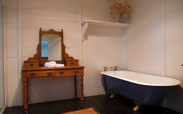Hillview Heritage Estate