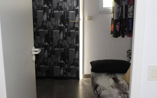 Appartement Villeneuve-Loubet, 1 pièce, 4 personnes - FR-1-252A-27