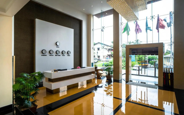 Hotel Mansha Regency