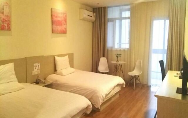 Hanting Jiudian Taixing Xinnengyuan Meishi Guangchang