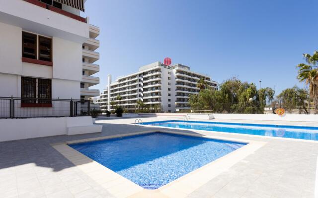Home2Book Las Américas Bright Apartment