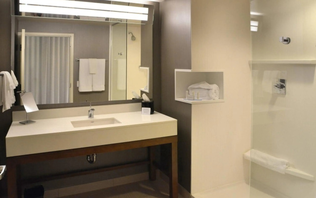 Courtyard by Marriott Youngstown Canfield