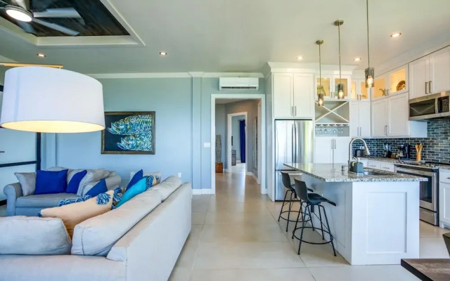 Oceanfront Sunset Gecko Condo - Ground Floor 1B