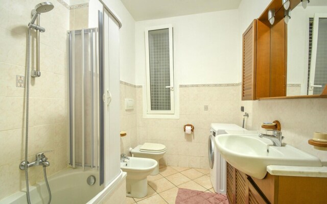 Nice Apartment in Sanremo With Wifi and 2 Bedrooms