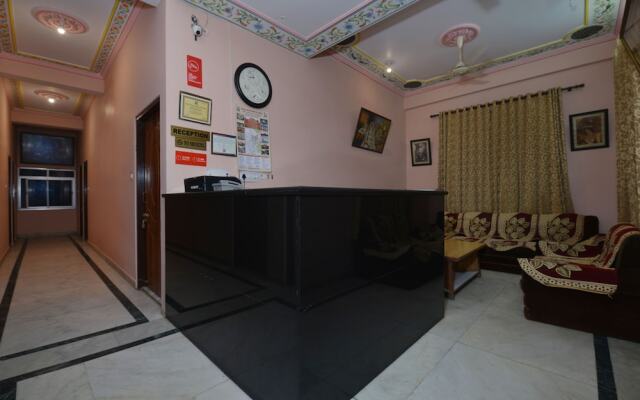 OYO 18830 Hotel Rampur Haveli