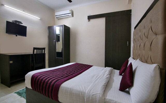 OYO 709 Hotel Cross Winds
