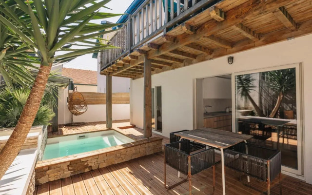 LITTLE OASIS - private terrasse near the center and the beach