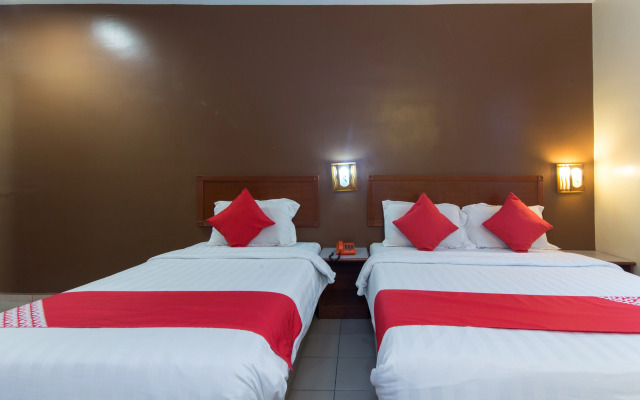 Super OYO 447 Comfort Hotel Meru