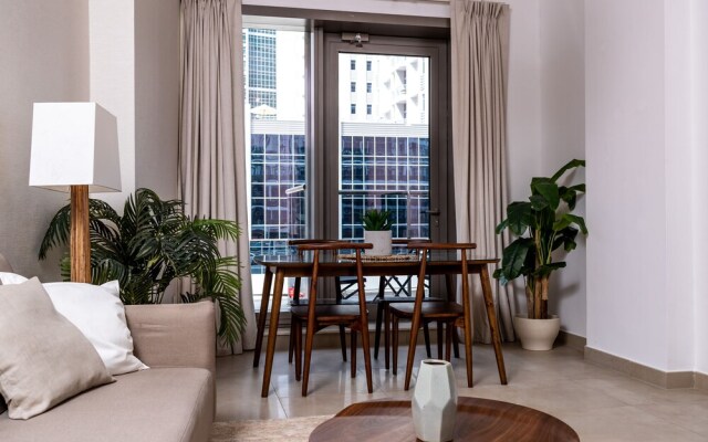 Spectacular 1BR Apartment-Sparkle Towers