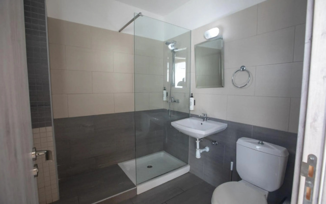 Pavlinia Hotel Apartments