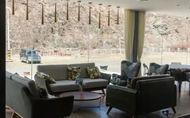 Minshan Traveler Muxin Hotel (Kangding Xinduqiao)