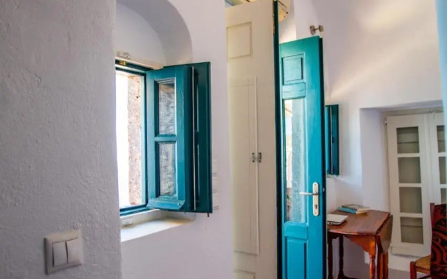 Zoe Aegeas Traditional houses