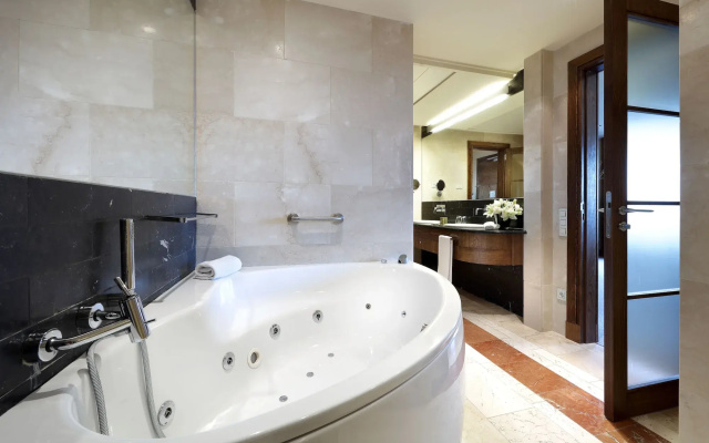 Eurostars Suites Mirasierra
