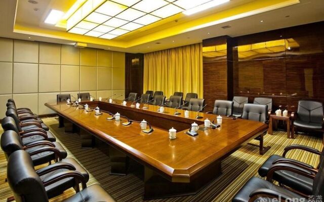 Yichang Golden Lion Hotel
