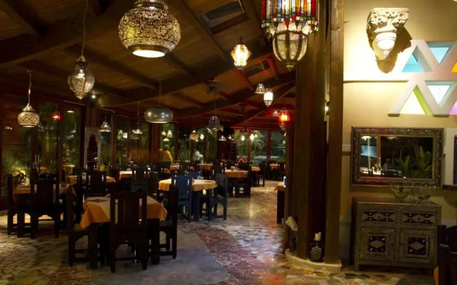 Oasi Beach Hotel