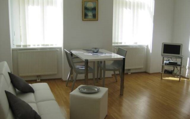 Puzzlehotel Appartement Schonbrunn