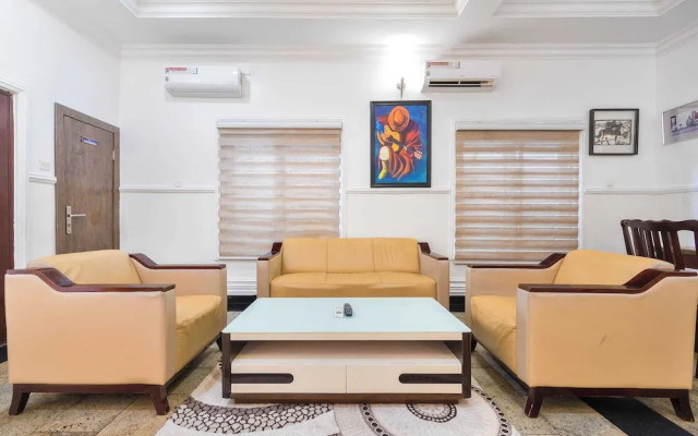 The Breeze Apartment