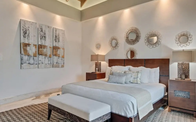 Luxurious 8-bedroom Dreamy Villa