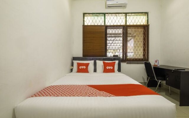 Oyo 1954 Tubagus Guest House