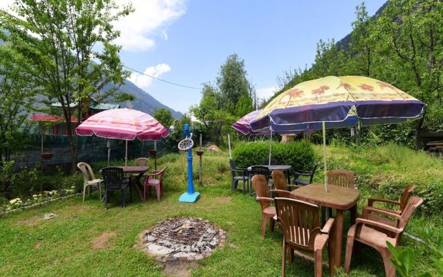 OYO 13849 Manali Meadows