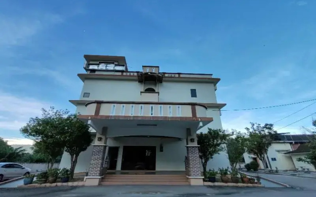 Lumut Villa Inn Homestay