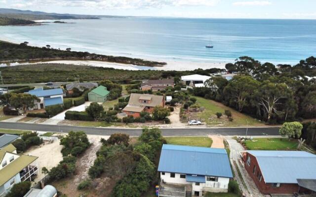 Lazy Wave Beach House