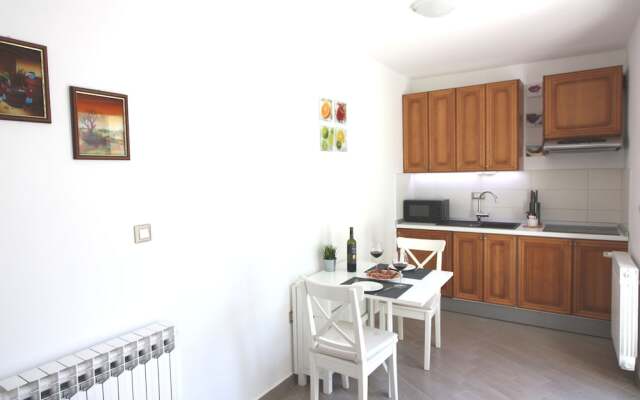 Aurora Apartments